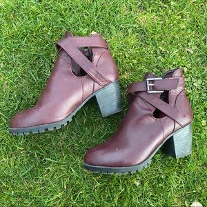 Bamboo platform cutout booties